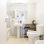 Modern 2bdr Flat In The City's Heart! * Lisbon