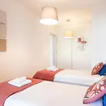 Modern 2bdr Flat In The City's Heart! *