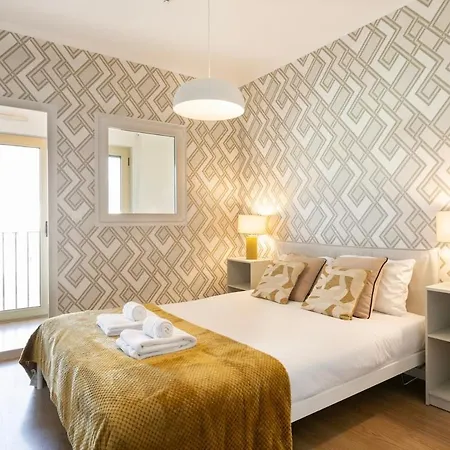 Apartment Modern 2bdr Flat In The City's Heart!
