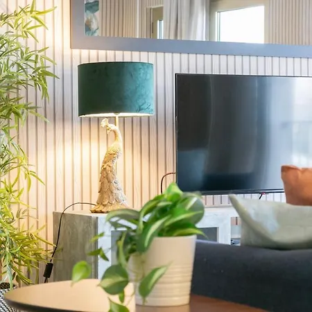 Modern 2bdr Flat In The City's Heart! Appartamento Lisbona